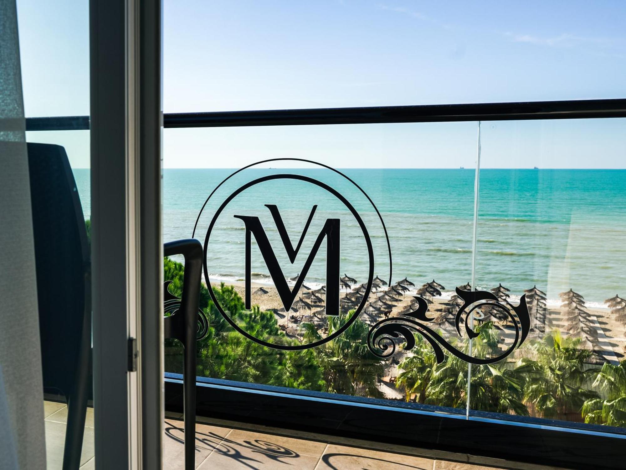 Vm Resort & Spa Golem  Bagian luar foto