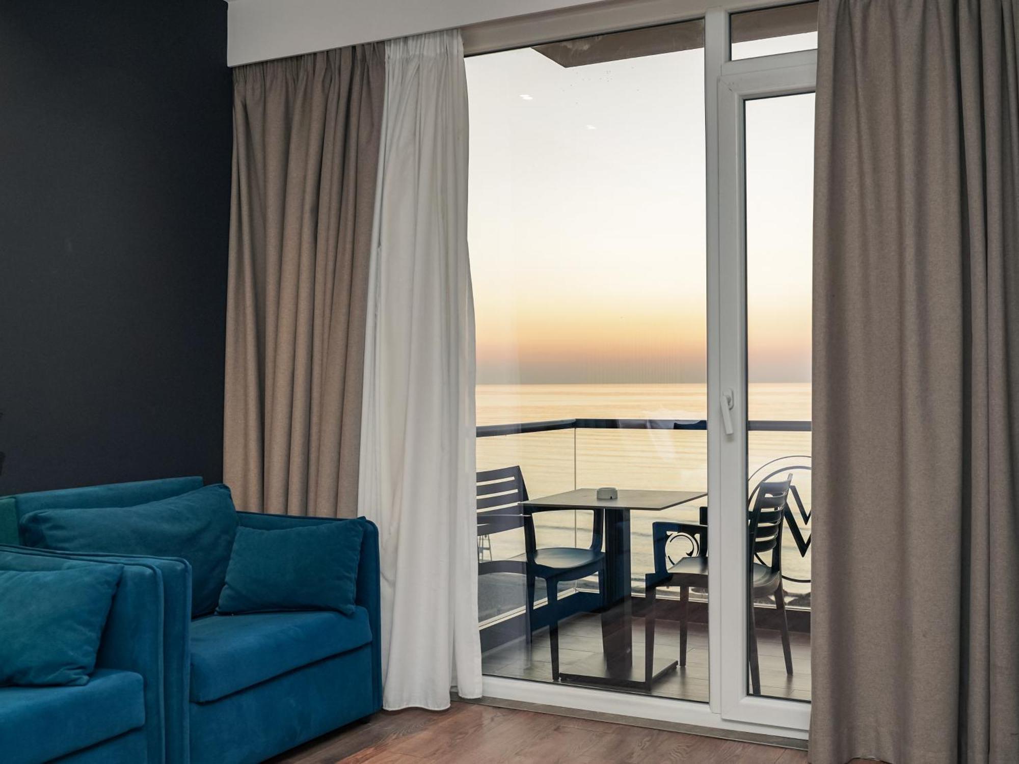 Vm Resort & Spa Golem  Bagian luar foto