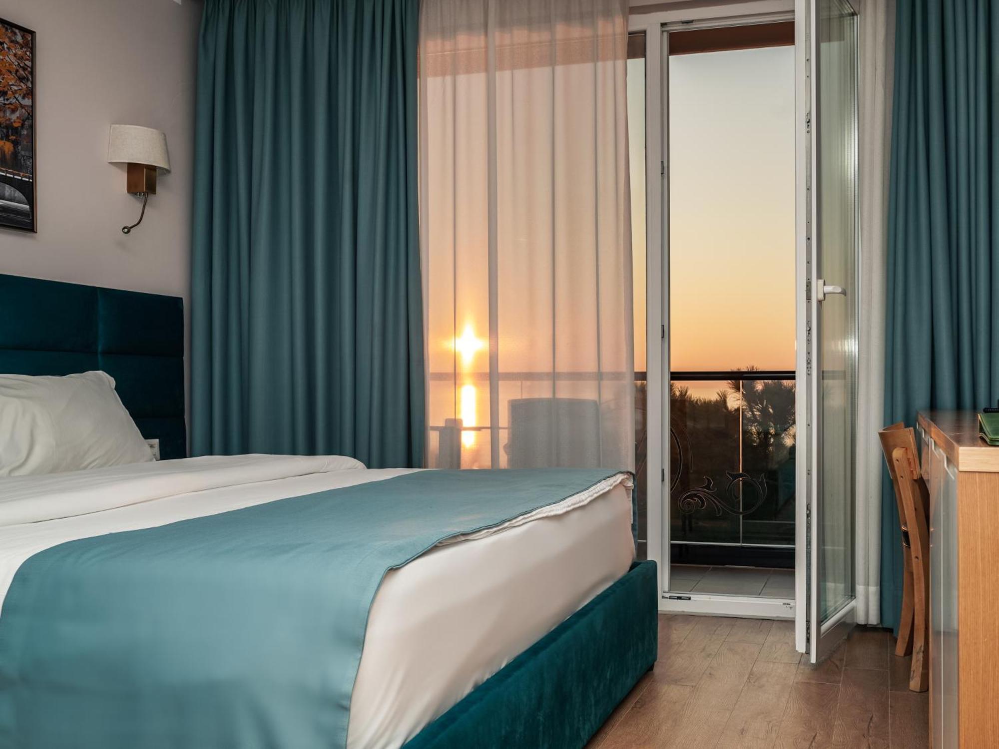 Vm Resort & Spa Golem  Bagian luar foto